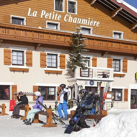 Logis La Petite Chaumiere 2*