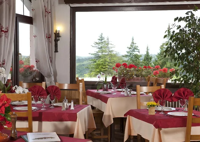 Logis La Petite Chaumiere 2*
